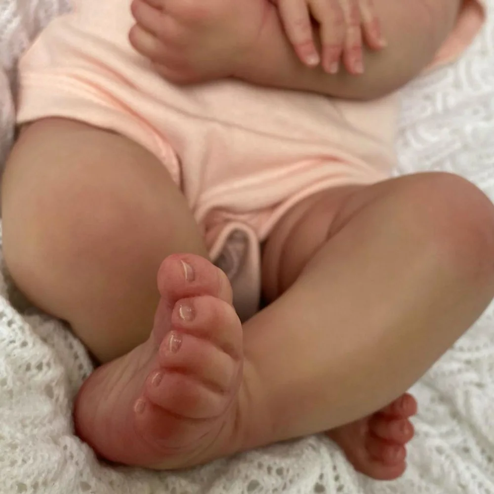 Reborn doll 45cm silicone body can take a bath 3D color skin with soft veins