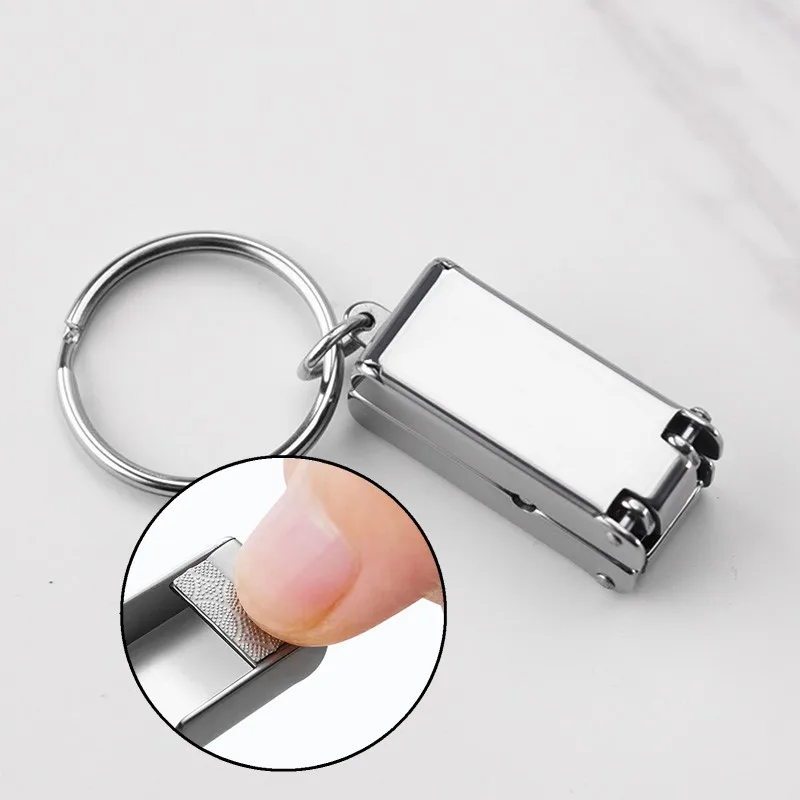 1pcs Stainless Steel Mini Folded Nail Clipper With Key Ring Handle Rotary Nails Clippers nail Accessories Tools Small Scissors