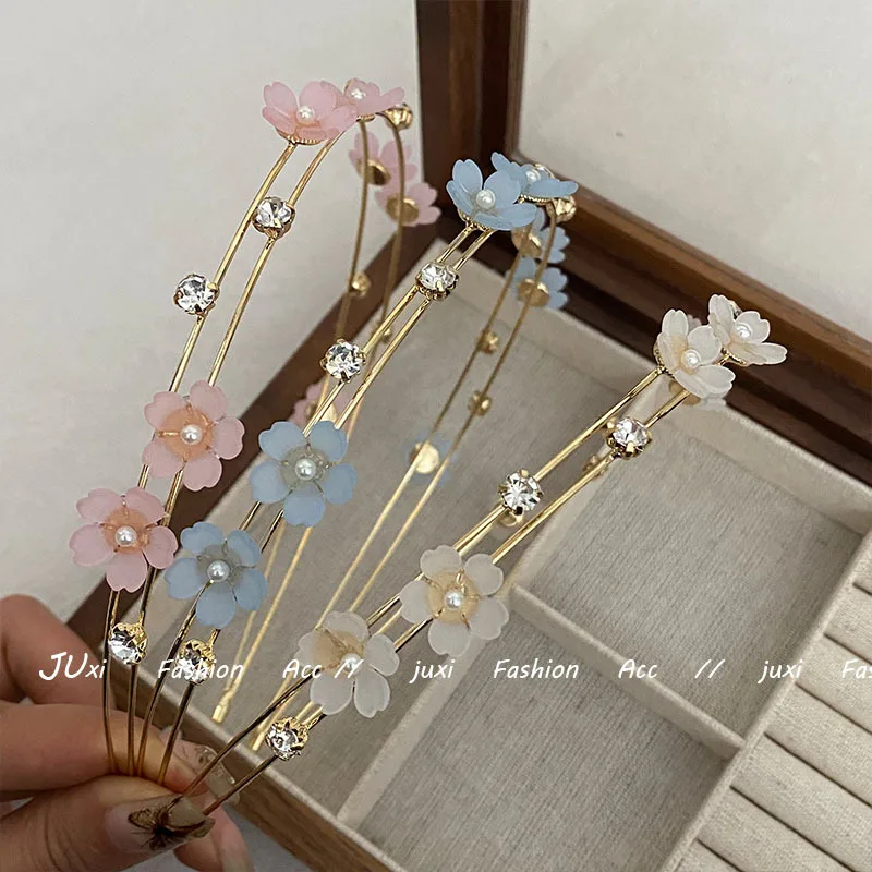 

Корейская простая тонкая повязка на голову в цветочном стиле со стразами, двухслойная, для женщин, на каждый день, новинка 2026 года, летний элегантный аксессуар для волос