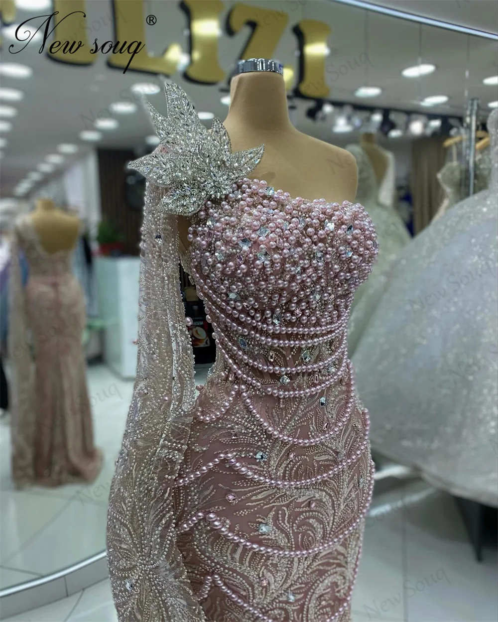 Vestido de noche rosa de un hombro para mujer, traje elegante de manga larga con perlas y abalorios, para fiesta de boda, Dubai