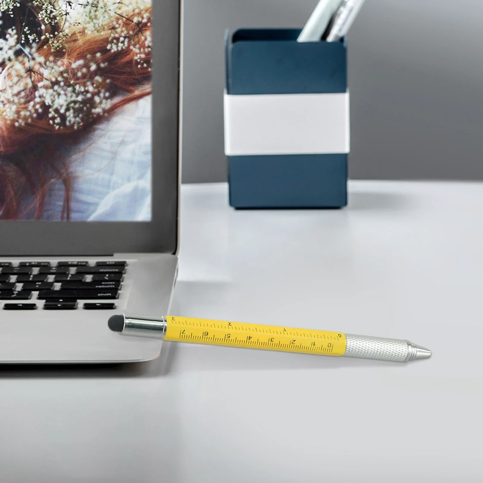 Multifunctional Tool Pen Construction Engineers Carpenters 14.91CM Ballpoint Pen Metal Level Scale Cm inch Ruler