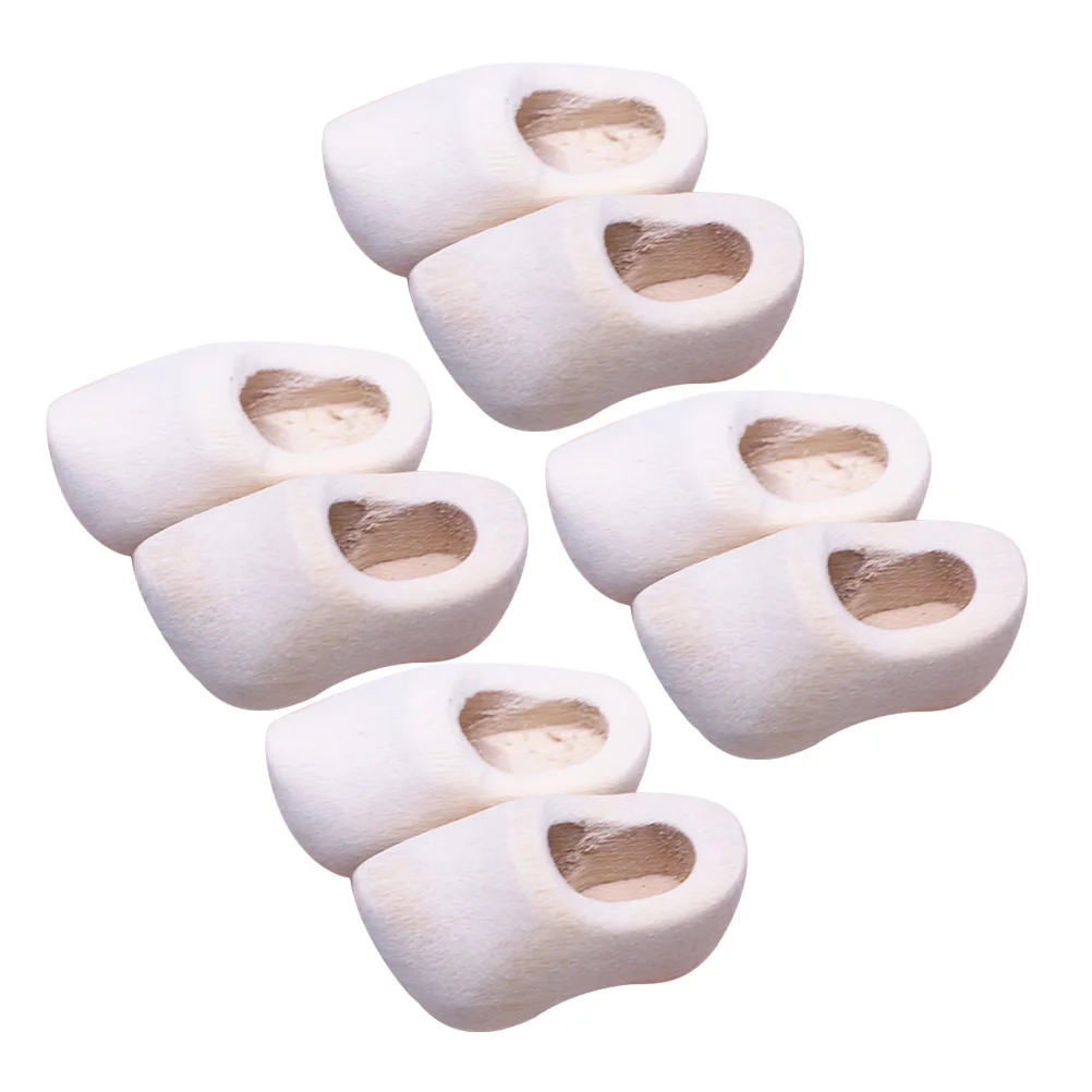 

4 Pairs 4cm Mini Wooden Shoes Blank Unfinished Clogs for House Crafts Kids Toy Smooth Realistic Shape Mini