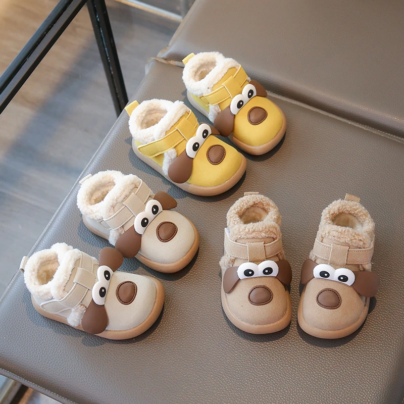 

Новинка 2024, милая зимняя обувь для девочек, новая трендовая детская теплая обувь, универсальная детская повседневная модная хлопковая обувь с круглым носком для мальчиков