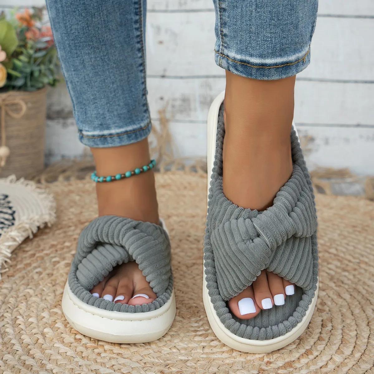 

New fashion casual men and women couples corduroy cross with home cotton slippers thick soled warm indoor slippers