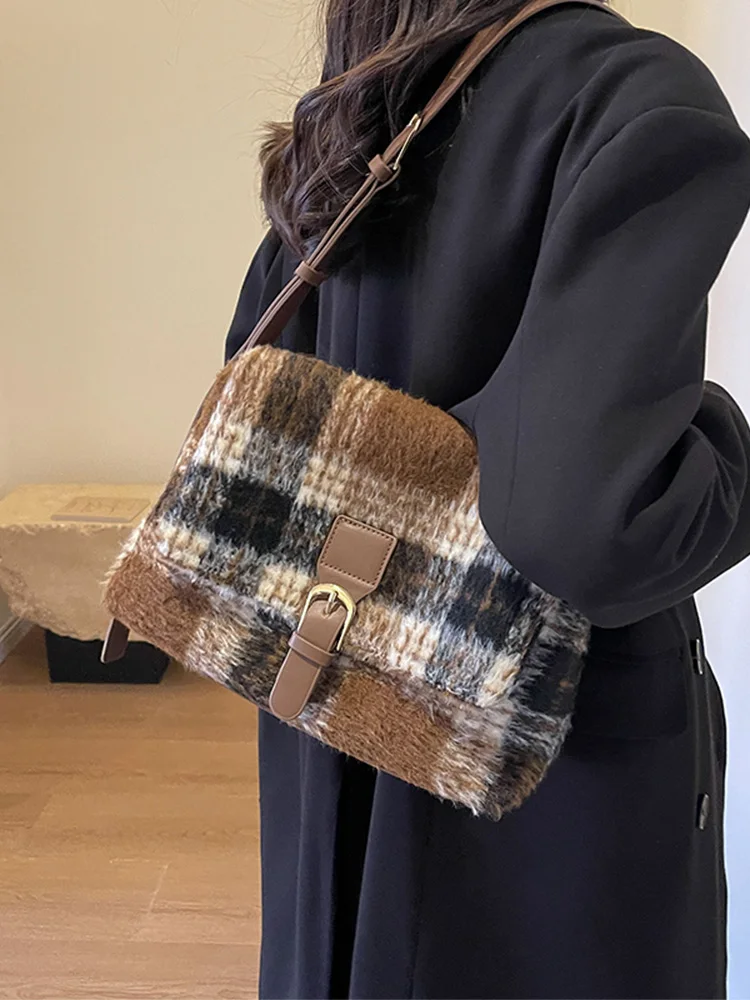 Large Capacity Tweed Plaid Shoulder Underarm Bags For Women Autumn Winter Popular Commute Square Pack Trendy Messenger Bag