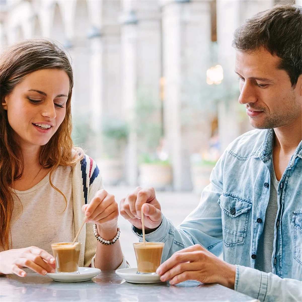 ABJZ 500 pezzi Agitatori per caffè Bastoncini per caffè in legno da 5,5 pollici Bastoncini per mescolare in legno confezionati singolarmente Bastoncini per mescolare in legno