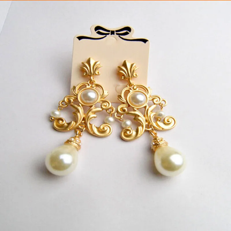 Medieval Vintage Hollowed Out Flower Pearl  Drop Earrings for Women French Retro Court Style High-end Jewelry