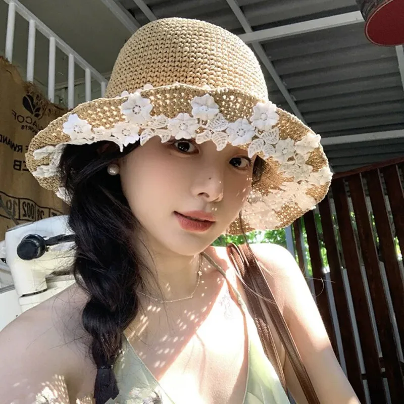 

2025 New Sweet Flower Woven Straw Hat Foldable Women's Breathable Fisherman Hat with Seaside Vacation