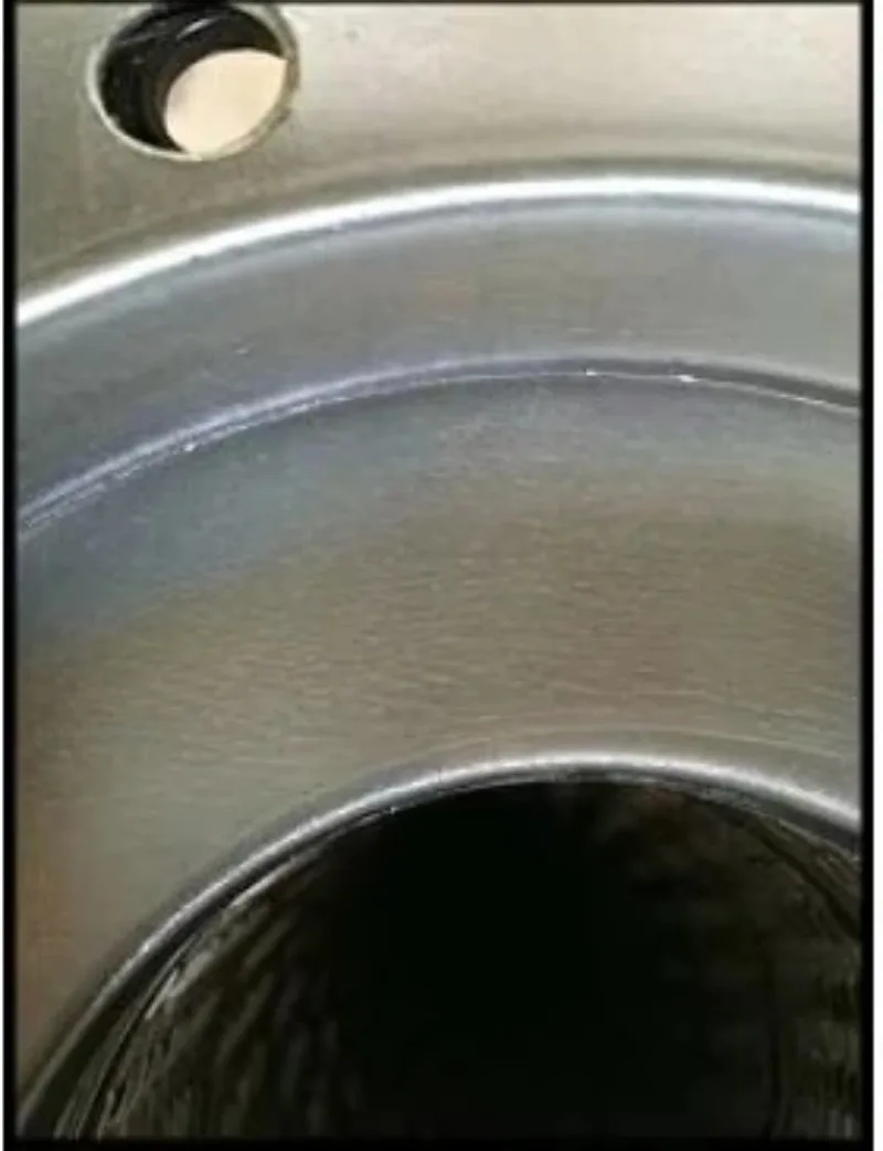 Central air conditioner controls oil filter