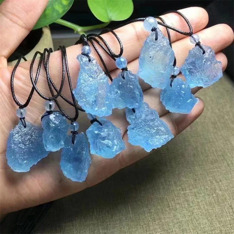 Natural Raw Aquamarine Pendant Healing Reiki Blue Irregular Necklace Mineral Specimen Fashion Jewelry Gift 1PCS