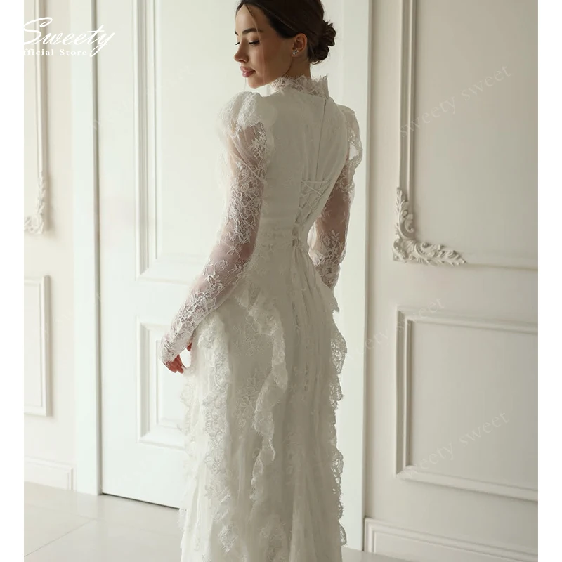 Curvy Wedding Dress Silky Organza With Embroidered Lace Mermaid Bride Dress Strapless Sleeveless Customized Ball Gown Button