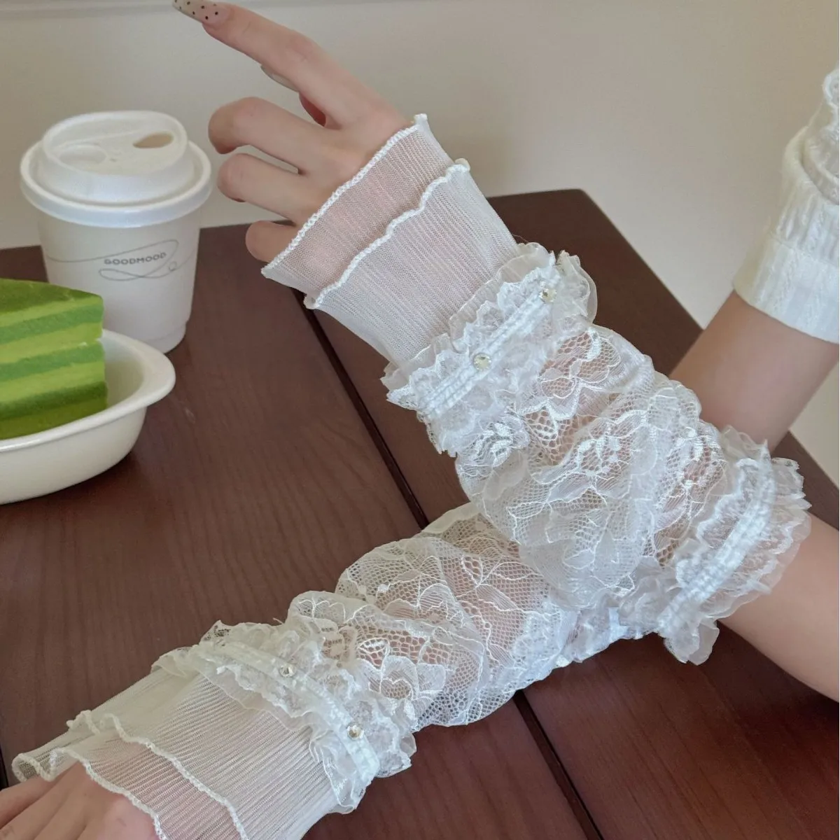 

JK Lolita Lace Diamonds Fingerless Sleeve Bow Flower Sunscreen Decorative Gloves Y2K Fingerless False Gloves JK Driving Cosplay