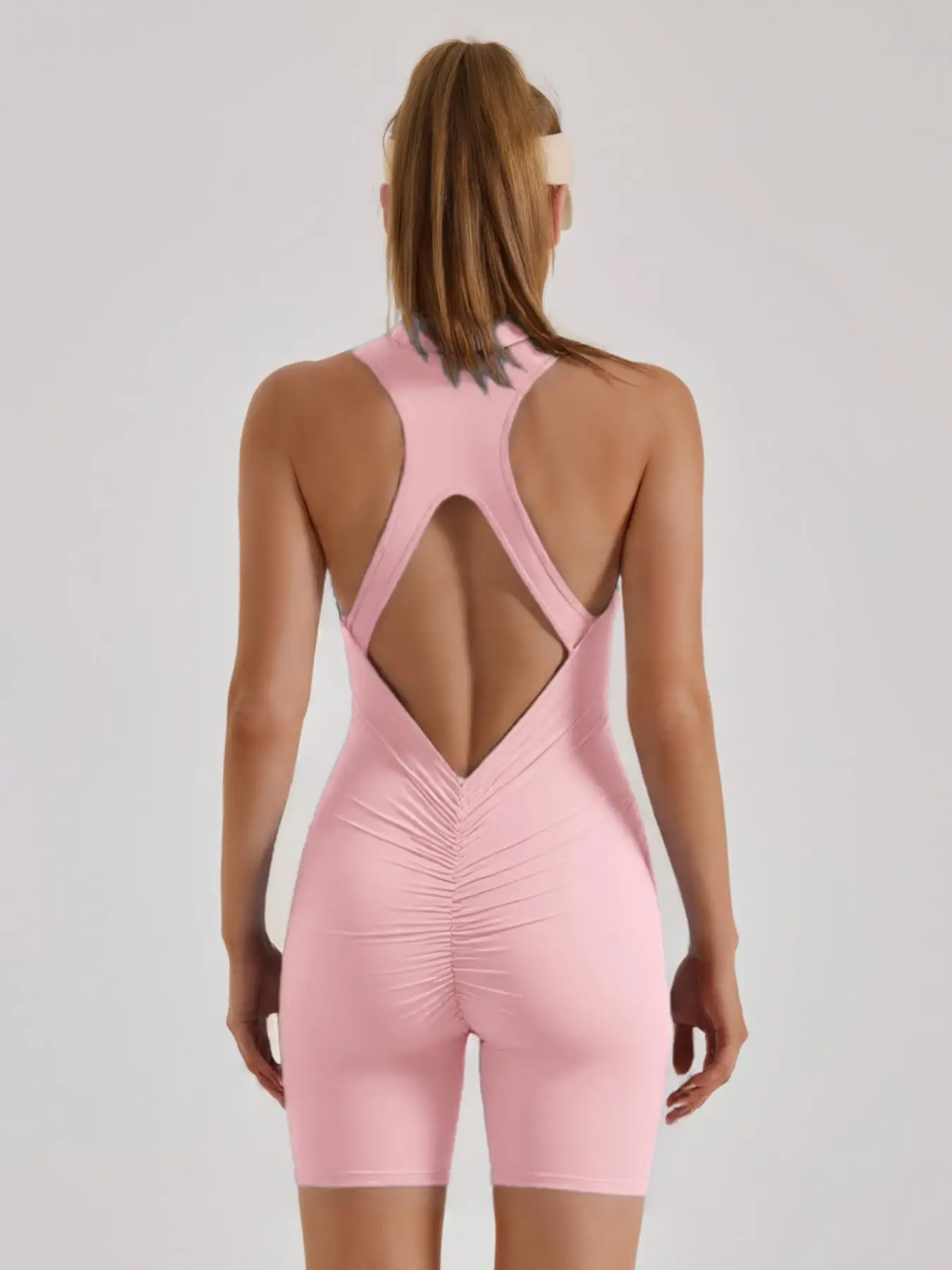 

Женский однотонный плиссированный спортивный комбинезон-бретелька с открытой спиной и нагрудными подушечками, высокоэластичный, быстросохнущий, бре