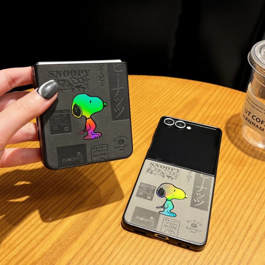 

Cute Anime Snoopy Luxury Phone Case for Samsung Galaxy Z Flip 3 4 Z Flip 5 6 7 Z Fold 7 6 5 4 5G laser Anti-fall Back Cover﻿