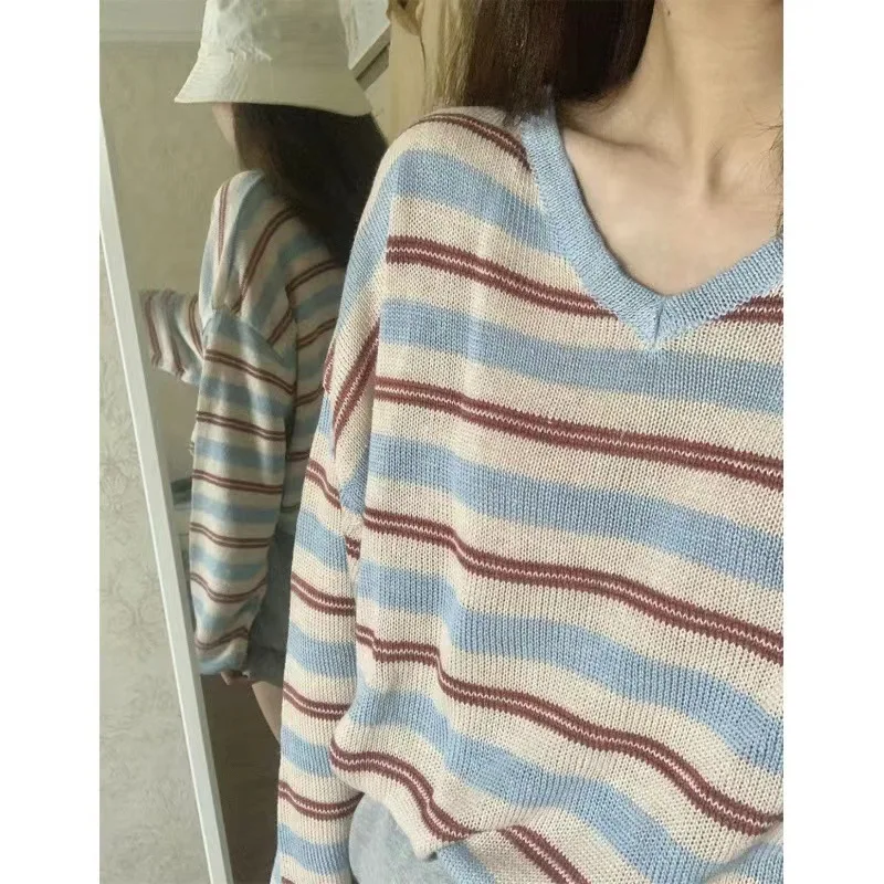 Women's Striped Knit Top, Casual Loose-Fit Long Sleeve Sweater, Lightweight Crew Neck Pullover for Daily Wear view 5