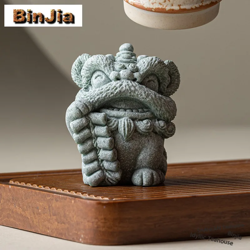 Green Sandstone Lion Awakening Firecracker Tea Pet Aesthetic Fish Tank Landscaping Tea Figurine Play Toys Tea Statue Ornaments