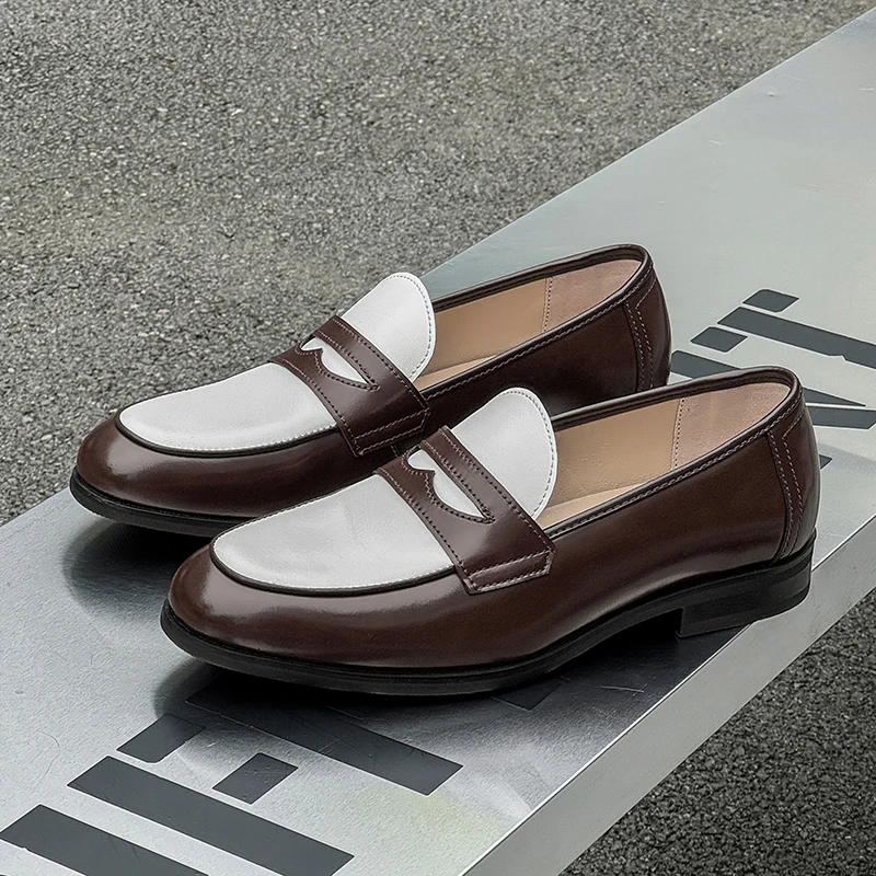 Brand Fashionable Men Loafers Retro British-American Color-matched Leather Shoes One-piece Stylish Casual Loafers Men Shoes
