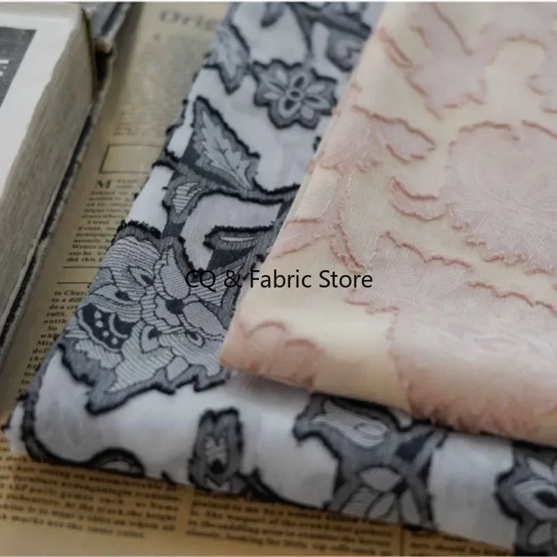 

Винтажная жаккардовая шифоновая ткань с цветочным узором для весенне-летних платьев, ткань для шитья одежды по метрам