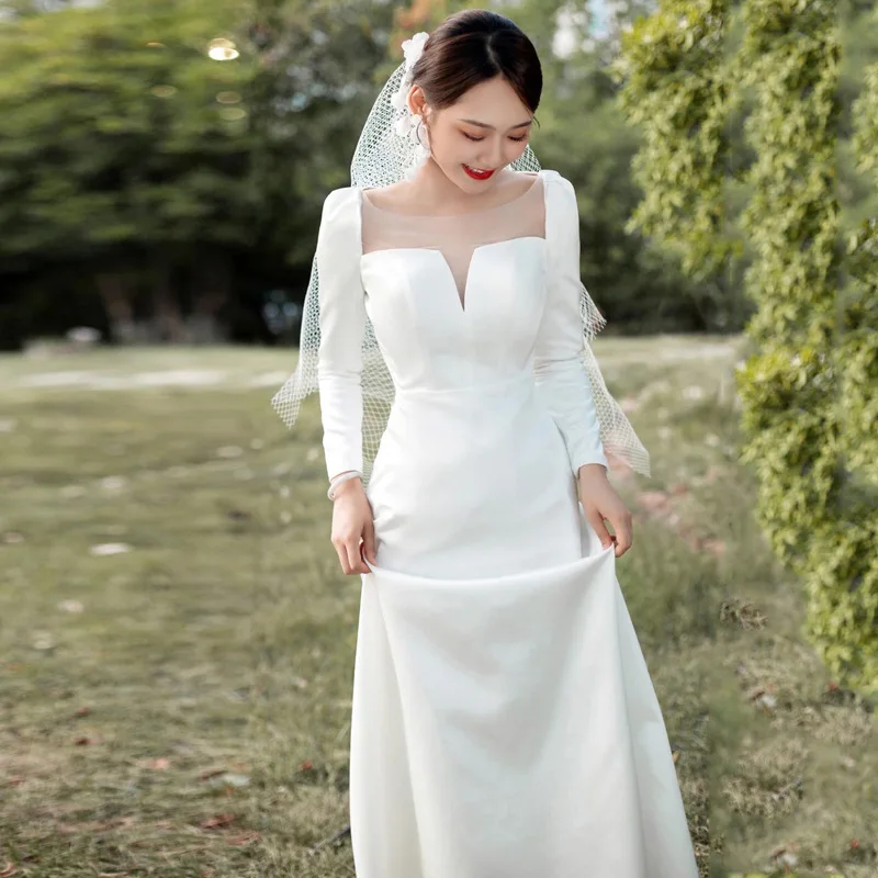 Robe de mariée française légère à manches longues, robe de mariée en satin, tempérament simple, Mori tendance, photographie de voyage, sortie, bienvenue, nouveau