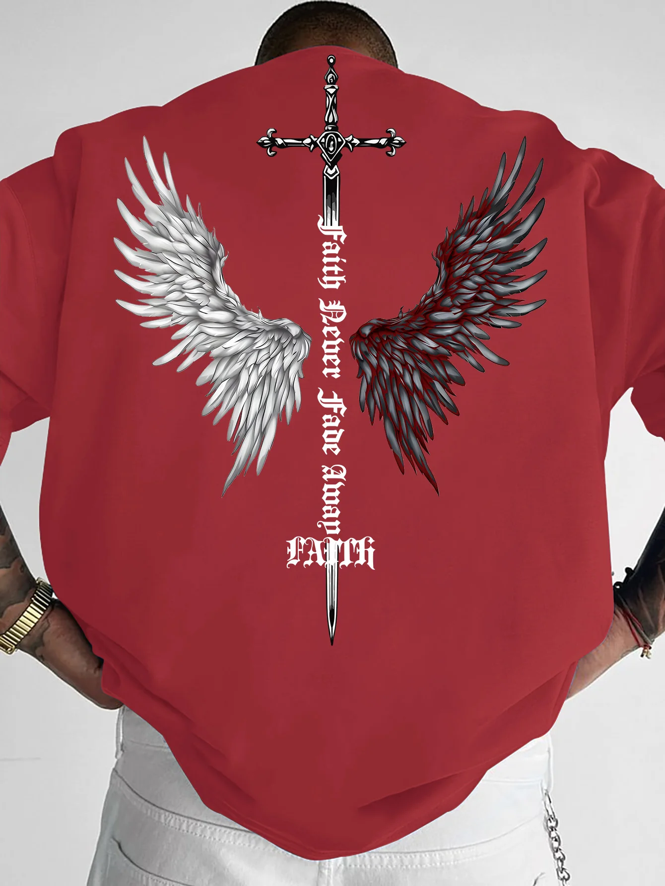 American Style Personalized Men's T-shirt! A Cultural and Social Choice, Combining Divine Swords with Winged Elements