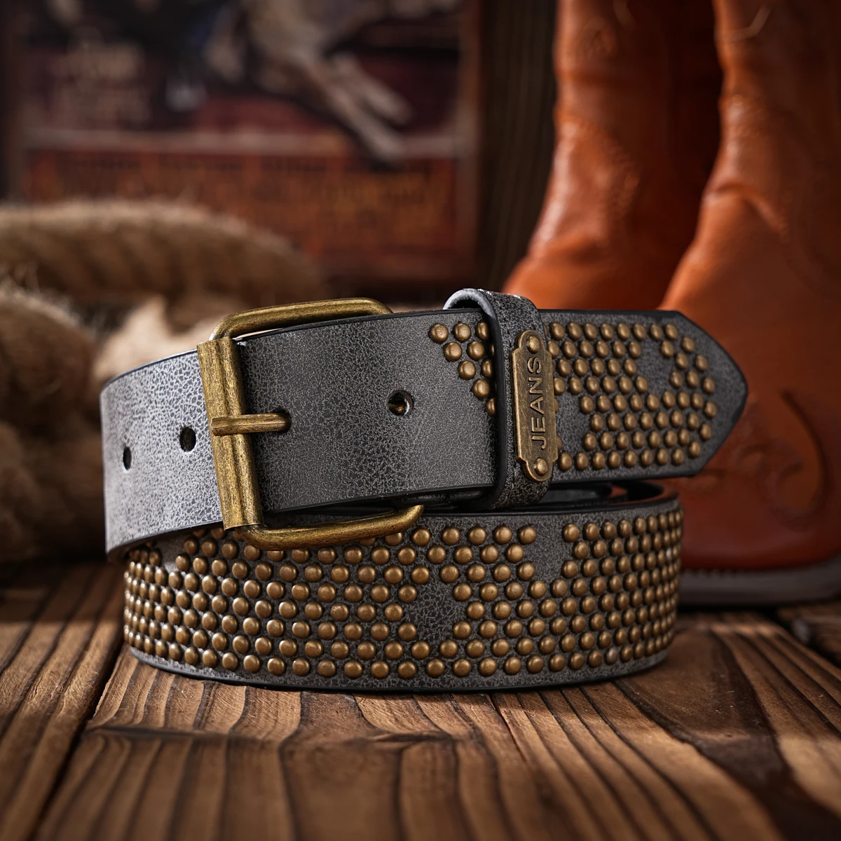 Ein Gürtel im Western-Stil aus PU-Material für Damen und Herren, ein lässiger, retro und klassischer personalisierter Gürtel. – Detail 2