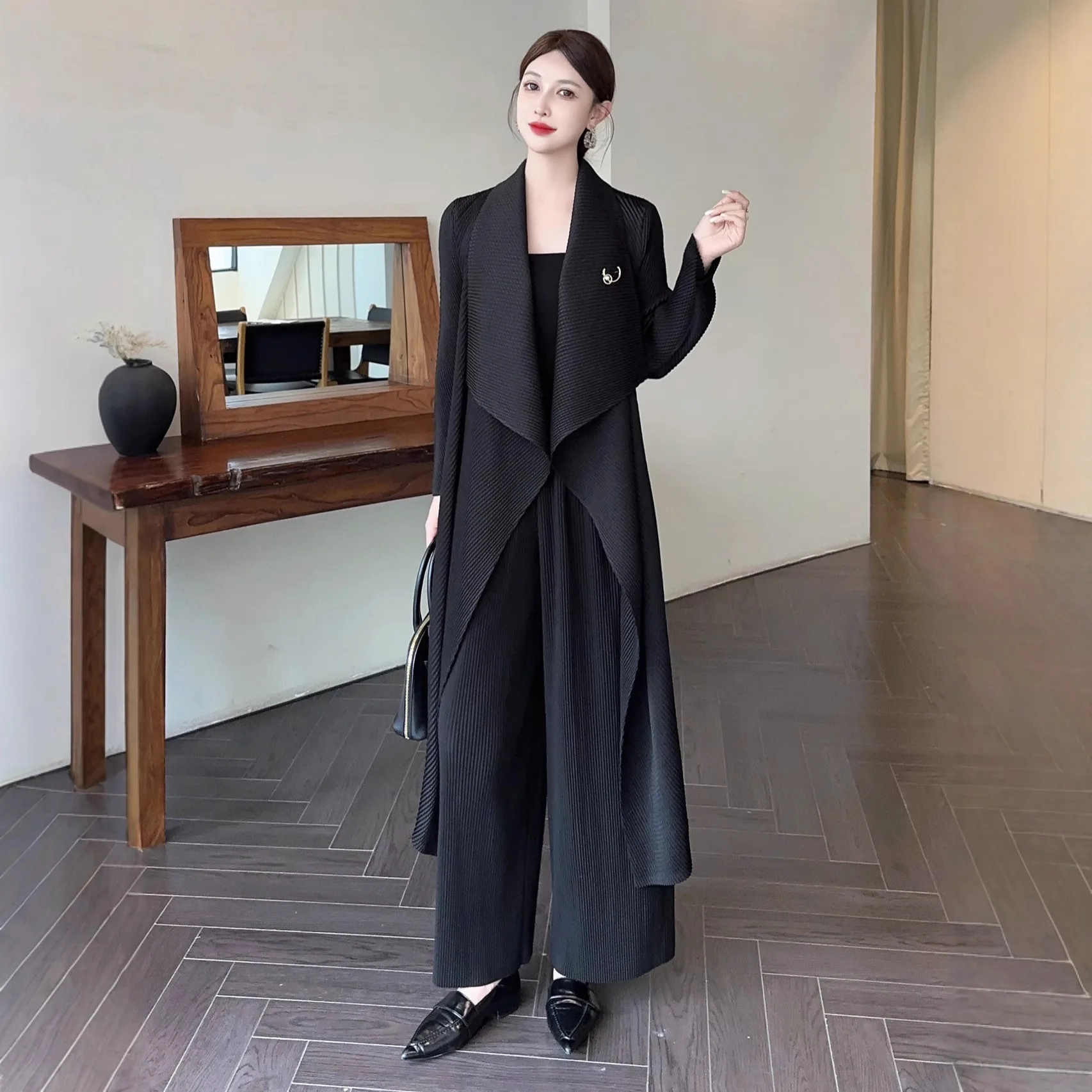 

Miyake Pleated Trench Coat for Women Lapel Long Sleeves Solid Color Loose Cardigan Outwear Clothing 2025 Spring Summer