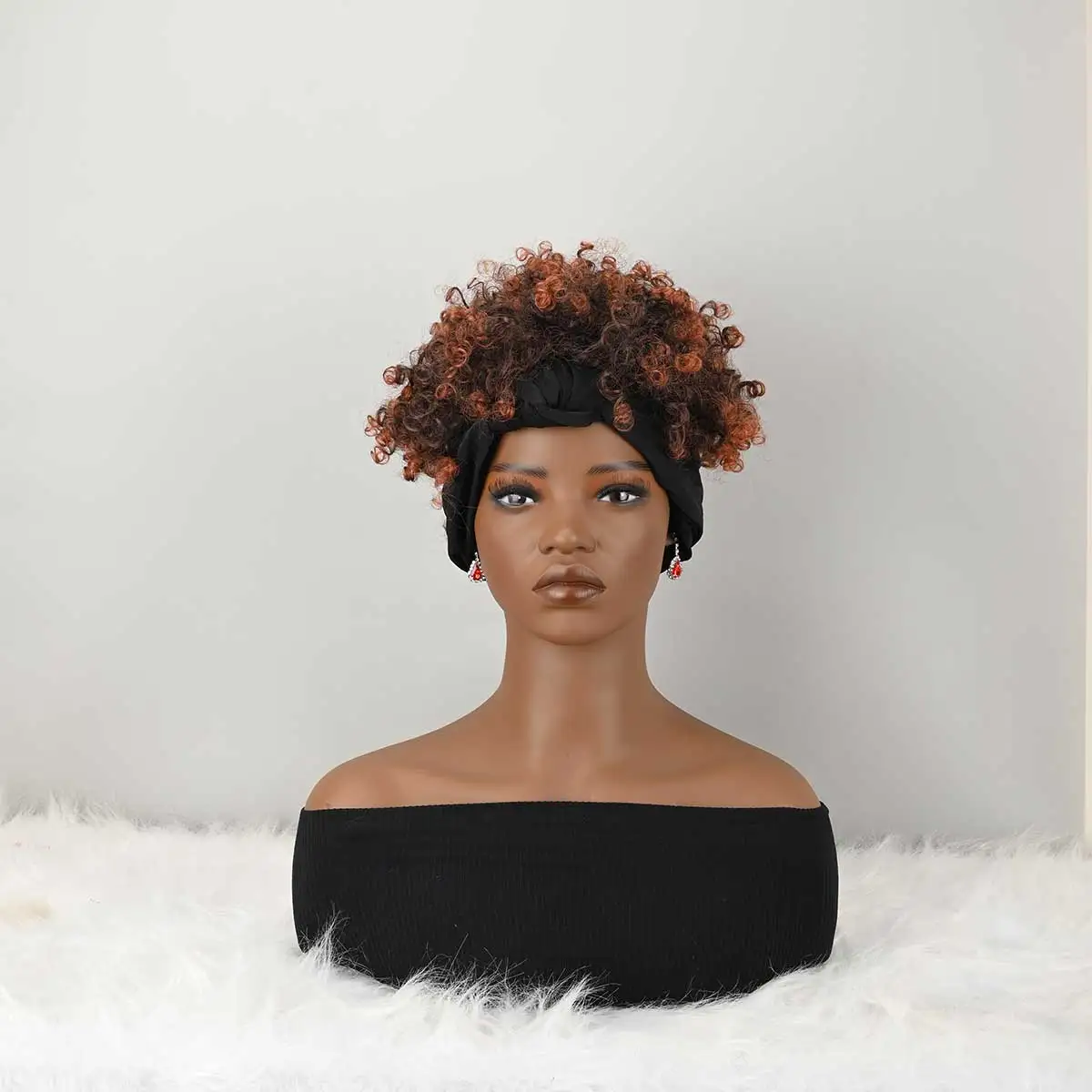 peruca-com-faixa-de-cabelo-cacheada-com-franja-para-mulheres-peruca-sintetica-afro-cacheada-com-faixa-de-cabelo-anexada-curta-e-crespa