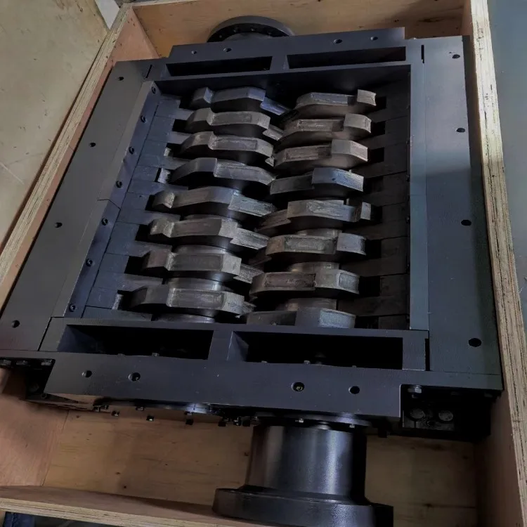 Industrial Shredder Miniature Crusher Box Body Crusher Vertical Motor Small Dual-shaft Shredder Box Tool Box