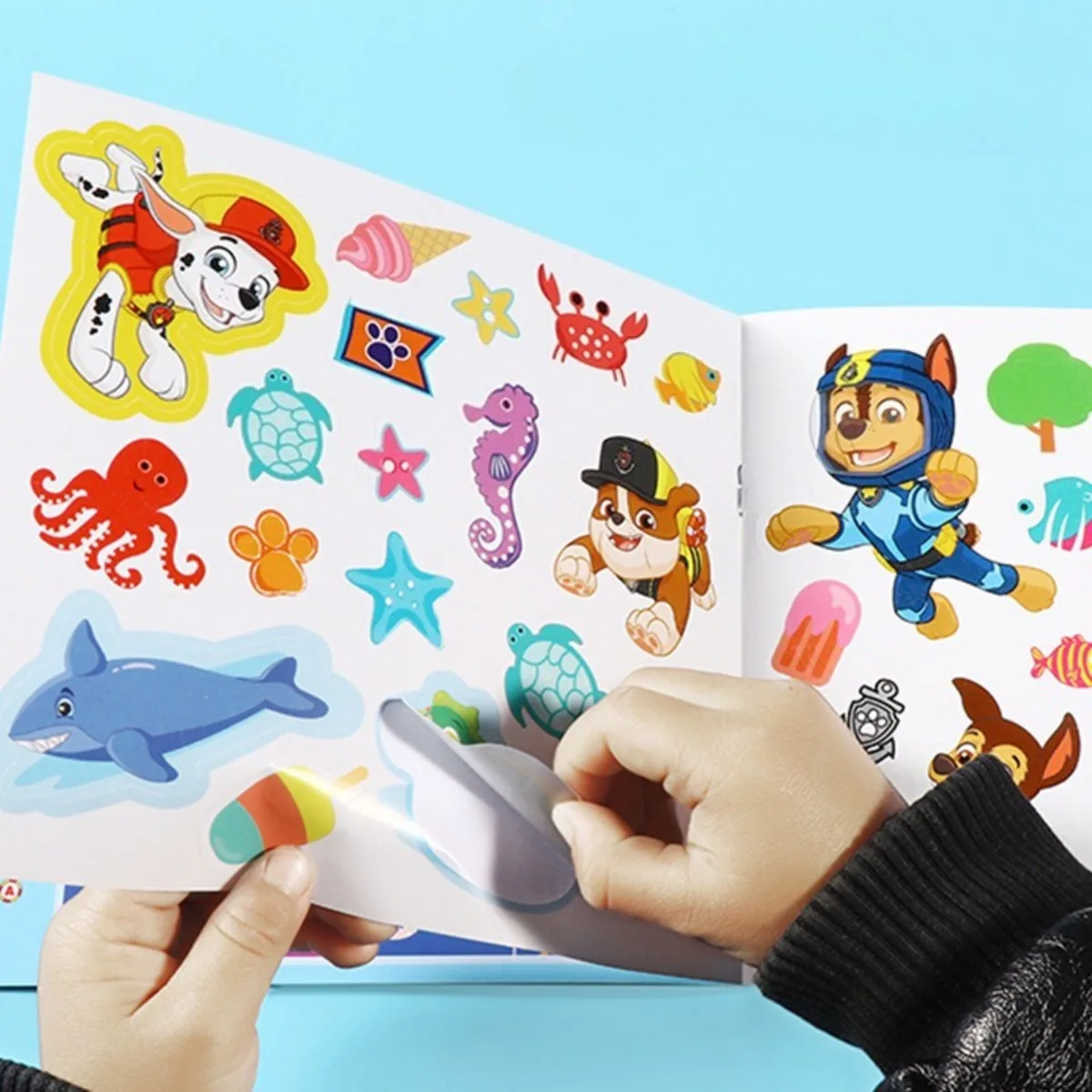 كتاب أنشطة ملصق باو باترول الجديد - ملصقات كرتونية ممتعة وأنشطة تعزيز الدماغ - هدية مثالية لعيد الميلاد #4