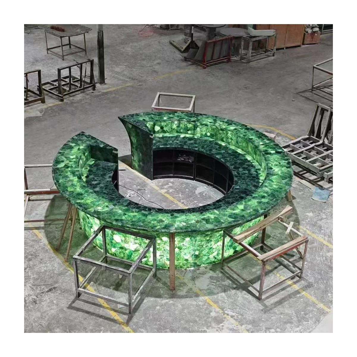 

Custom Natural Backlit Green Crystal Quartz LED Backlit Onyx Bar Countertop for Hotel Lobby Glowing Reception Bar