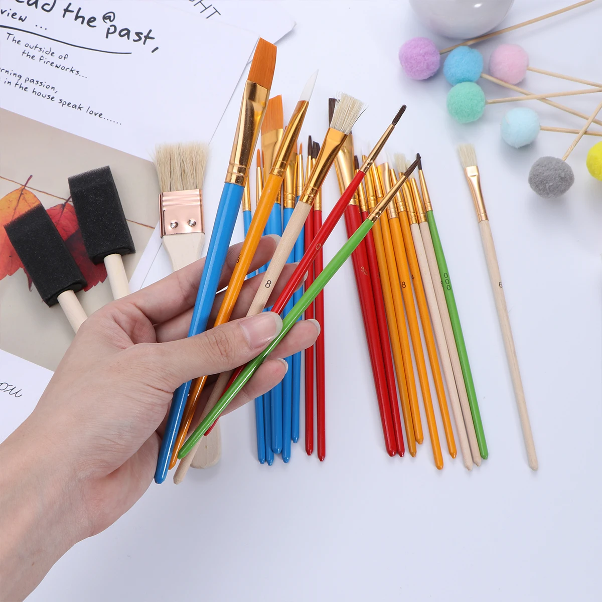 

25 pcs Painting Brush Set Durable Bristles Anti-Rust Ferrules Wooden Handles Watercolor Oil Acrylic Gouache Body Nail Face