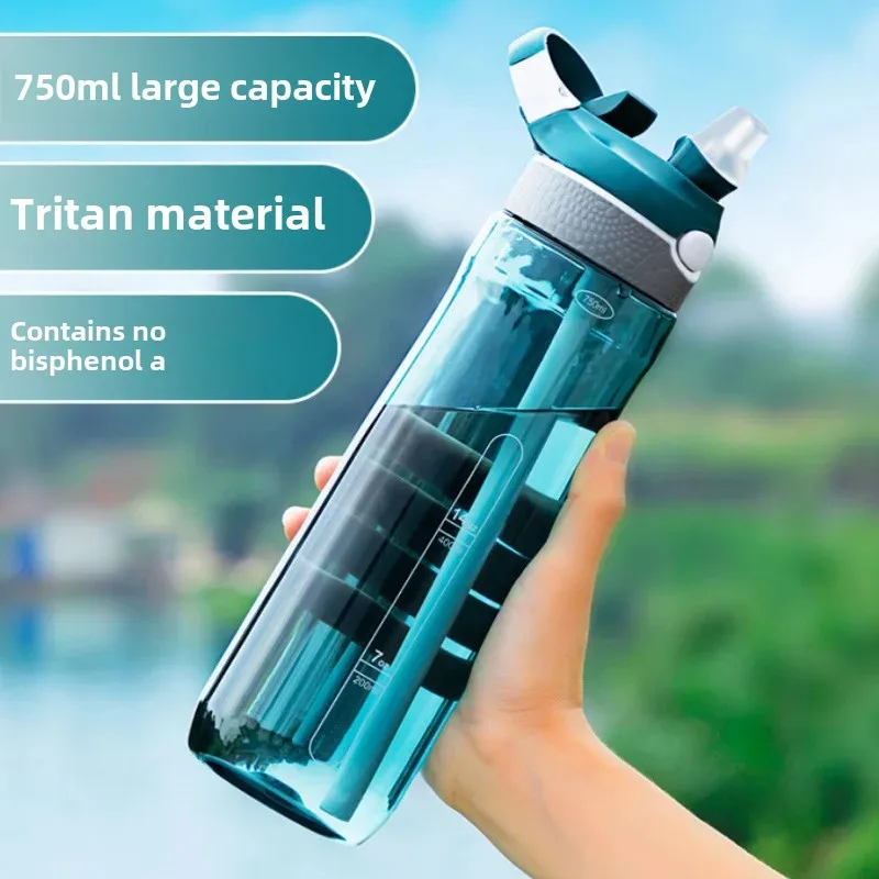 Large Capacity Plastic Water Bottle 750ML Portable Fitness Tritan Sport Water Bottle With Lock Straw Cup Motorcycle Bottle Holde