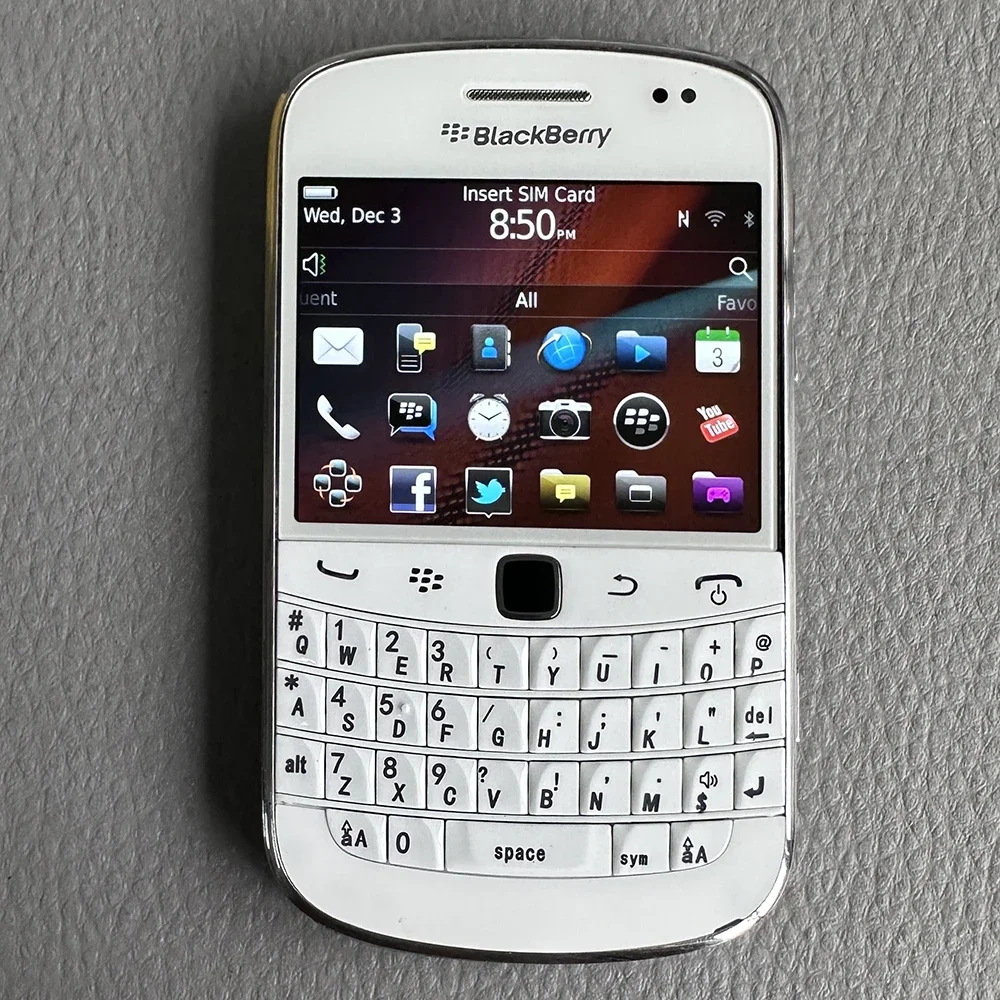 BlackBerry Bold Touch 9900 3G هاتف محمول أصلي غير مقفول QWERTY 2.8 بوصة 5MP 8GB ROM BlackBerryOS Dakota Magnum الهاتف المحمول