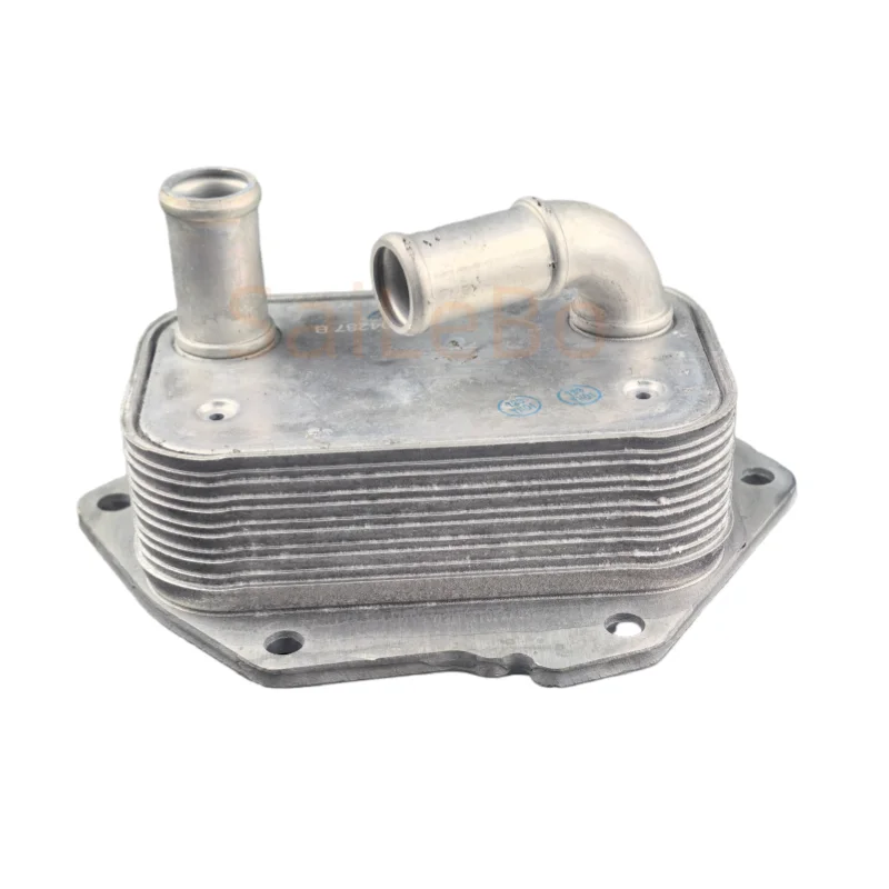 Acessórios para carro refrigerador de óleo de motor para LR004287 LR006653 95157 39045 T439045 381590141 1103P4