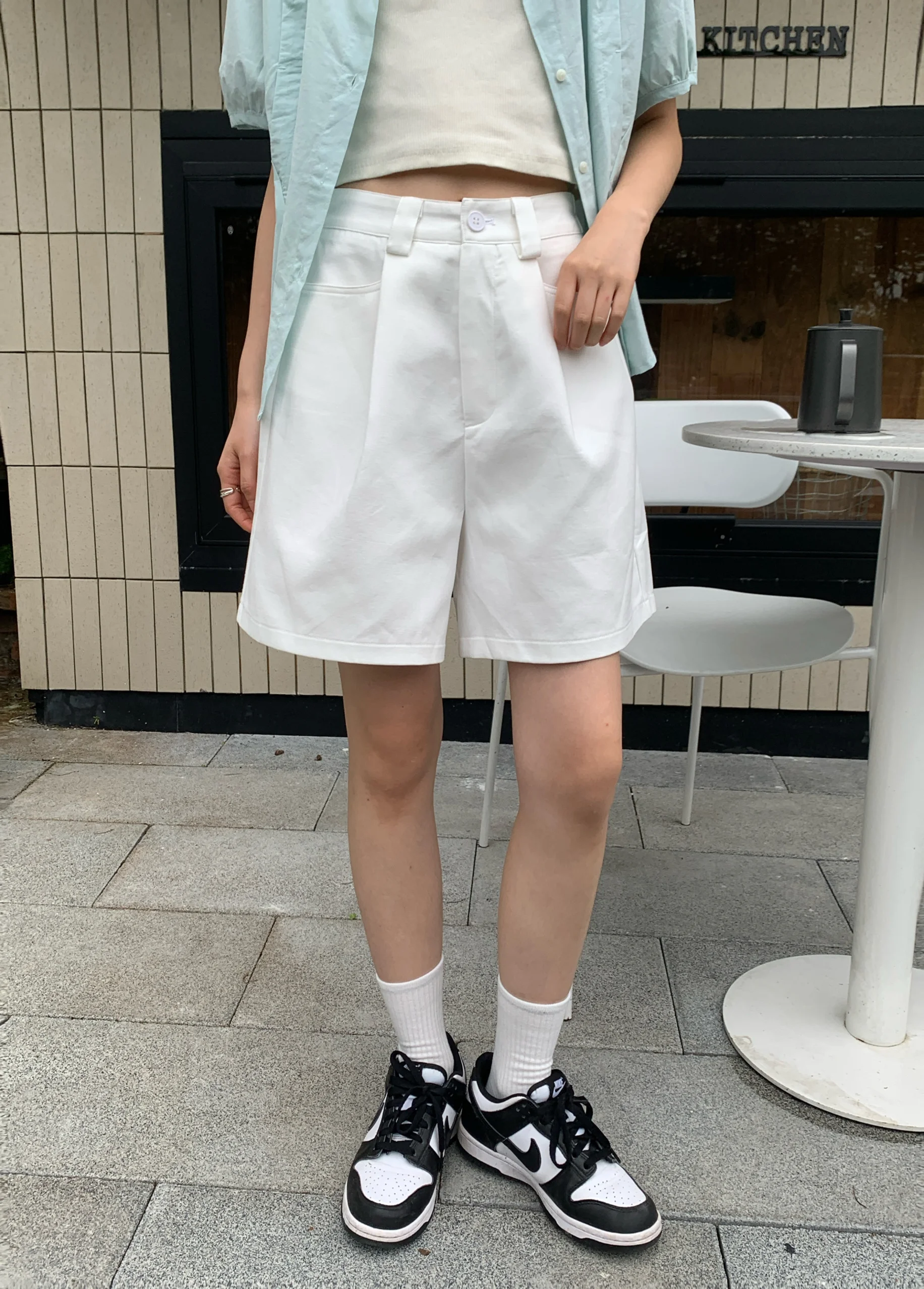 

Белые женские брюки с высокой талией, повседневные широкие брюки-палаццо из пяти частей, дизайн LZoo, эффект похудения