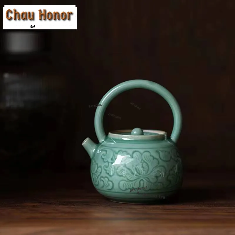 175ml Yue Kiln Celadon Teapot Hand Relief Interlock Branch Lotus Art Tea Maker Lifting Beam Pot With Filter Kung Fu Teaware Set