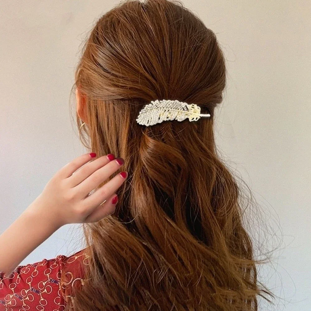 4 قطع Bowknot اللؤلؤ حجر الراين مشبك شعر للنساء العطاء الحلو أغطية الرأس بسيطة تنوعا دبوس الشعر حفل زفاف إكسسوارات الشعر