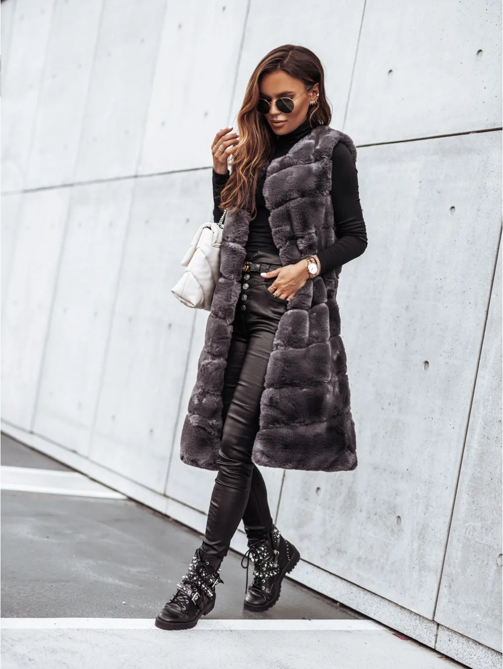 2024 Winter Women\'s Faux Fur Coats X-Long Fur Jackets Sleeveless O-neck Vest Outerwear Female Fashion Lady Fur Cardigans Dresses