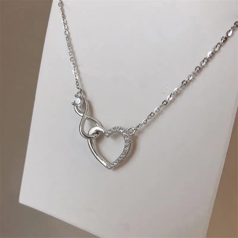 

Crystal Cross Heart Charm Necklace Creative Elegant Clavicle Chain Jewelry For Women Choker