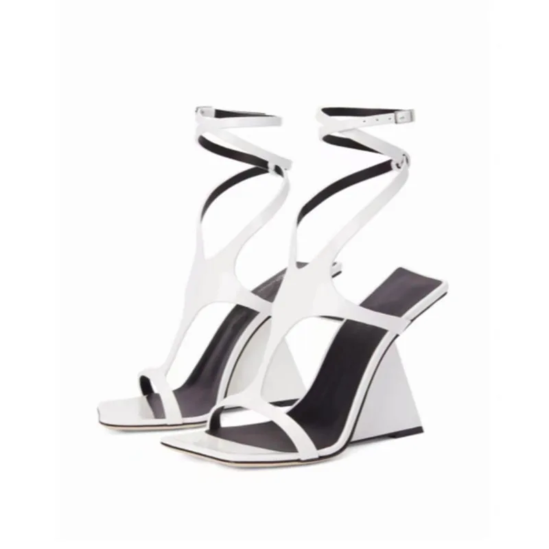 Arden furtado-スクエアからオープントゥウェッジ、スーパーハイヒール、エレガントなバックルストラップ、クロスストラップ、モダンなサンダル、ラージサイズ、サマー、2022