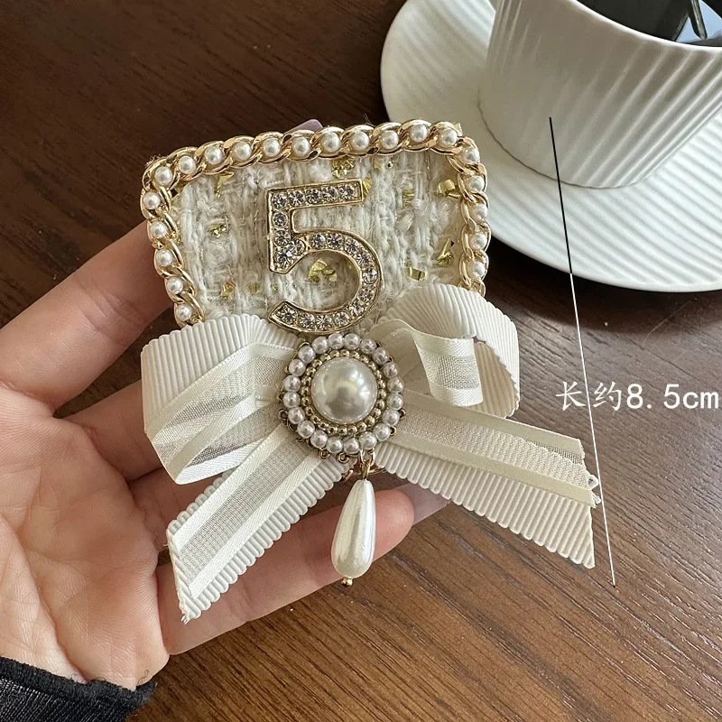 Women Big Crystals Pearl cc 5 Figure Corsage Brooches