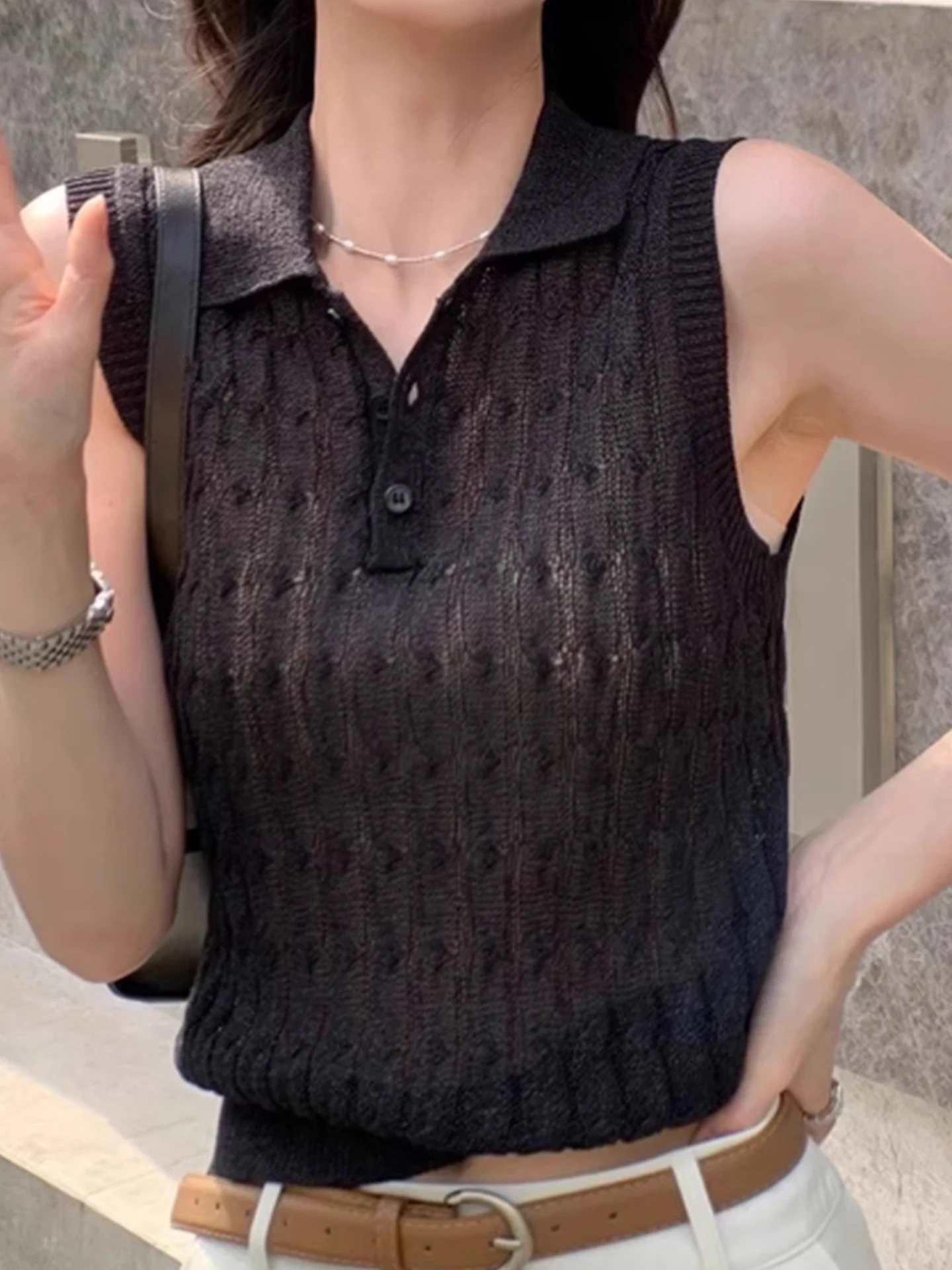 스타일리시한 단색 조끼, 루즈핏 민소매 니트 스웨터, 고급스러운 오버헤드 디자인, 출퇴근 패션, 한국 스타일, 레귤러 핏