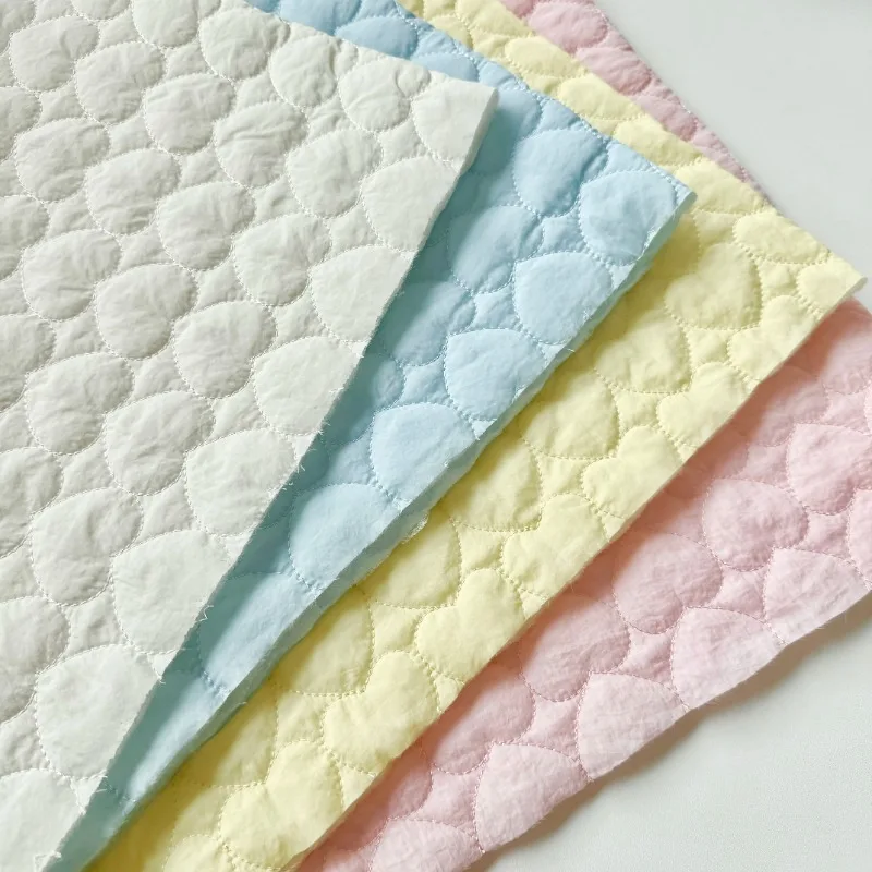 Tela de algodón acolchada de 50x145cm para otoño e invierno, con patrón de corazones, forro acolchado, tela de algodón acolchada para hacer bolsas DIY.