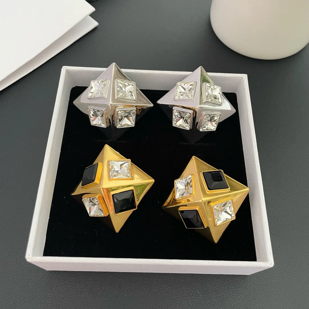 

Top Quality Europe America Fashion Designer Gold Colour Rhombus Ear Clip Exaggerated Crystal Earrings Women Trend Jewelry Gift