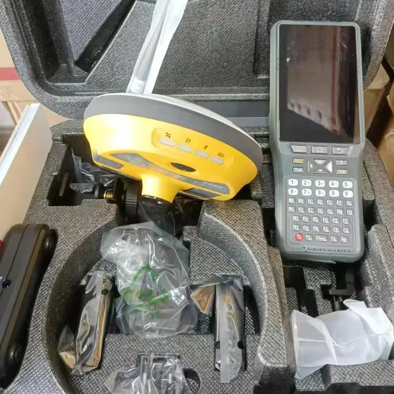 Complete GNSS RTK Survey Equipment Kit, Comes With Tripod, Centering Pole, Base Station And Rover Receiver