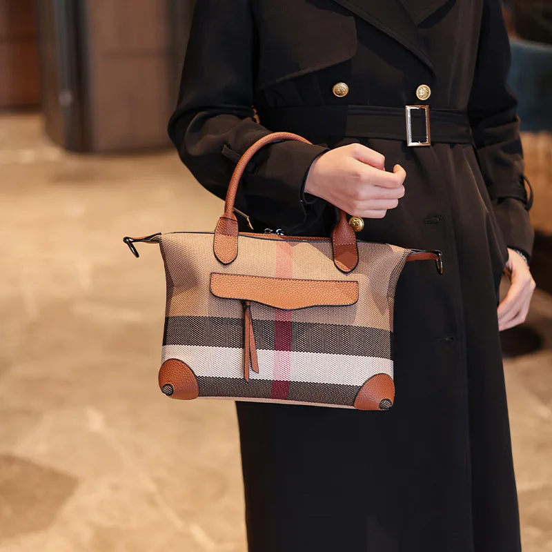 Luxury Designer Popular Trendy Leather Diaper Bags for Women Elegant Minimalist Large Capacity Crossbody Tote Bag Classic
