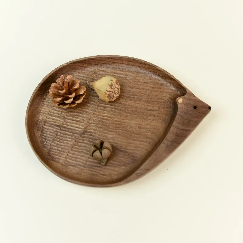 

North American black walnut whole wood hedgehog wood plate,hand carved irregular tray,fruit display plate snack dry fruit plate