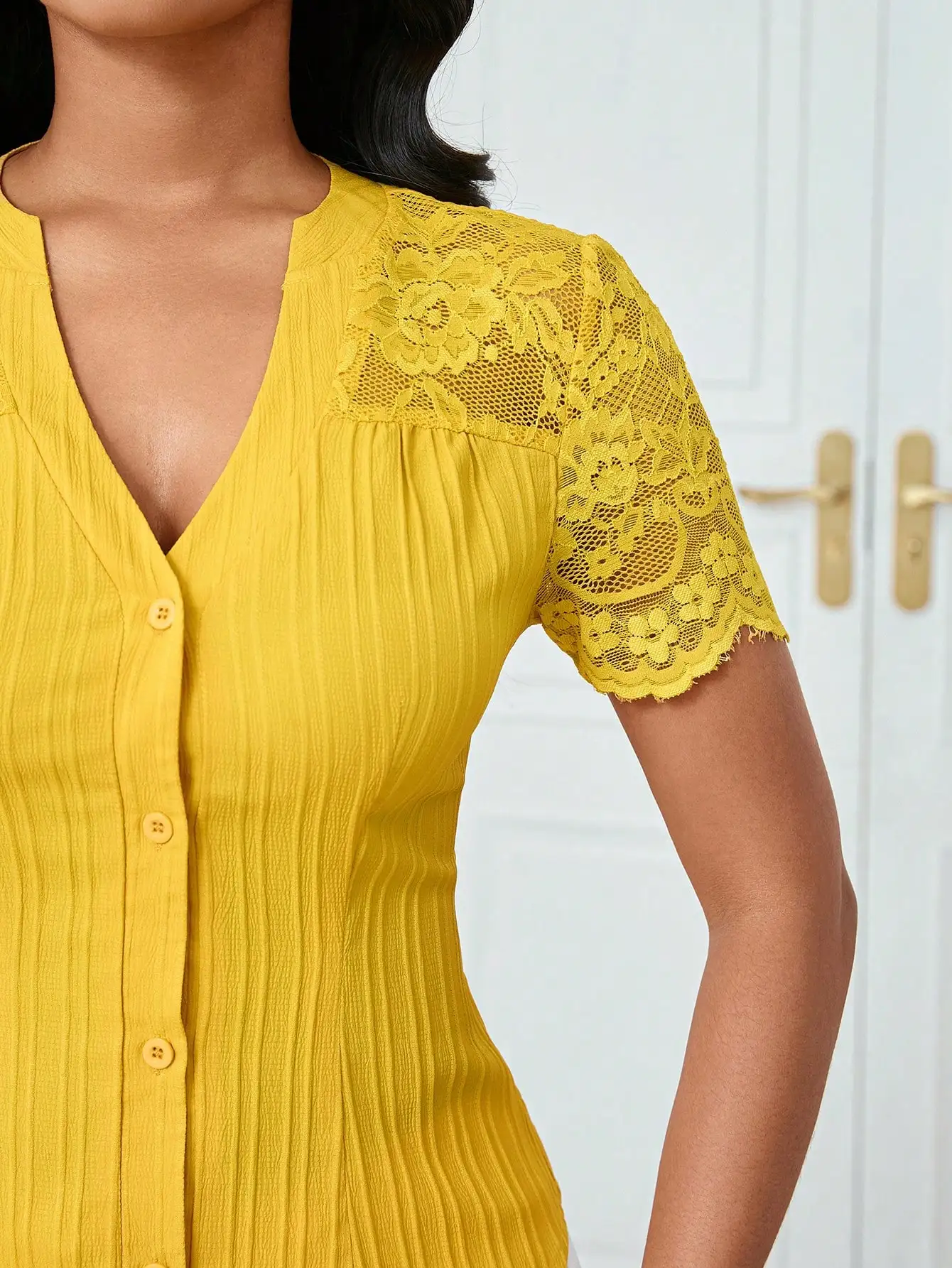 

Elegant Solid Color Lace Patchwork Blouse For Women Summer