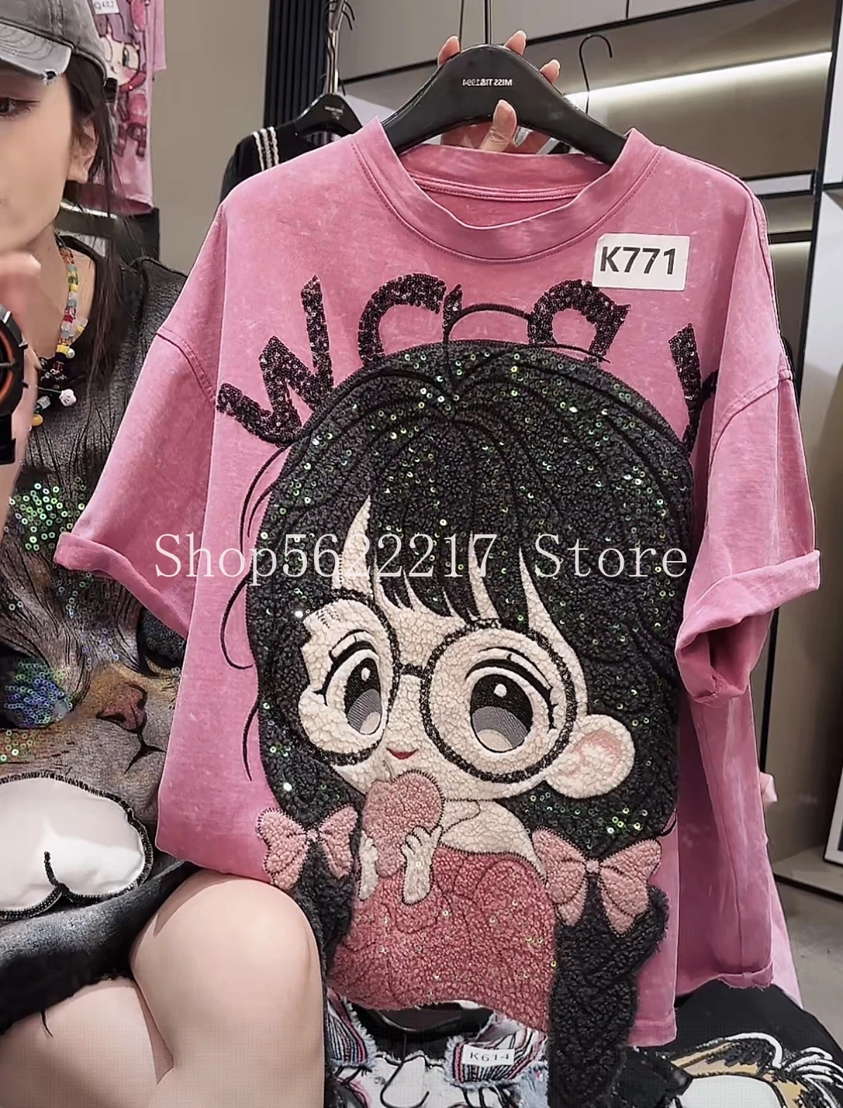 

Fashion Autumn Pink Short Sleeve T-shirt Women Embroidery Sequins Cartoon Oversize Pullover Top Round Neck Cotton Basic Tees
