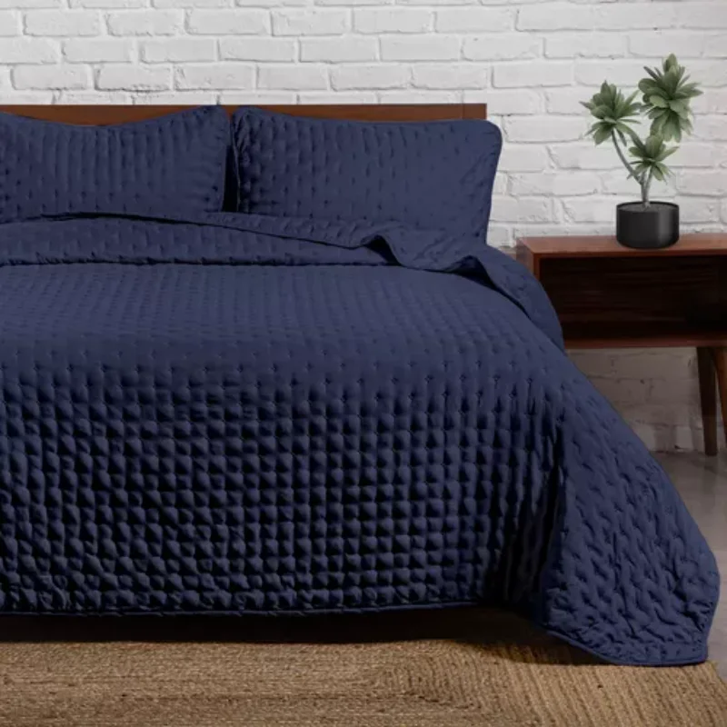 

large down comforter includes 2 sets of bed covers, lightweight bedding, and down comforters